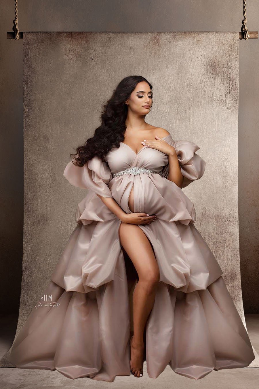 Neutral Beige Backdrop – Vintage Painterly Canvas Background for Portrait Photography, Rustic Studio Backdrop - Mii - Estilo