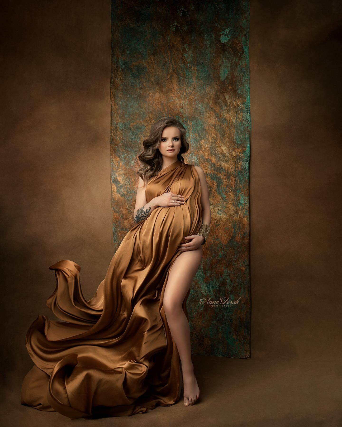 5 Ways to blow your mind with draping fabrics for photographers - Mii-Estilo