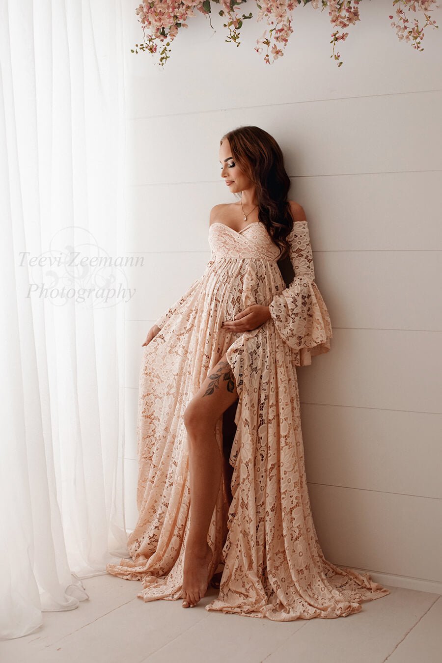 Orchid Dress - Maternity photoshoot dress - Mii-Estilo