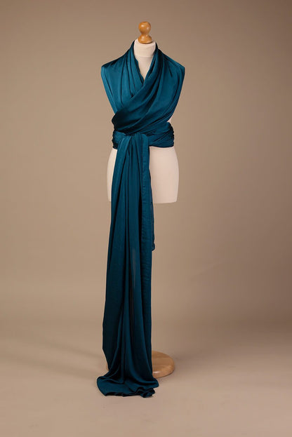 This is a product photo of the silky scarf petrol.